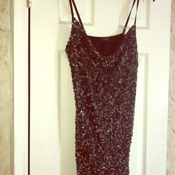 Cosmo Tops - 🌴 5/$15 & 10/$30 Bundle Sale Italian Sequin Tank